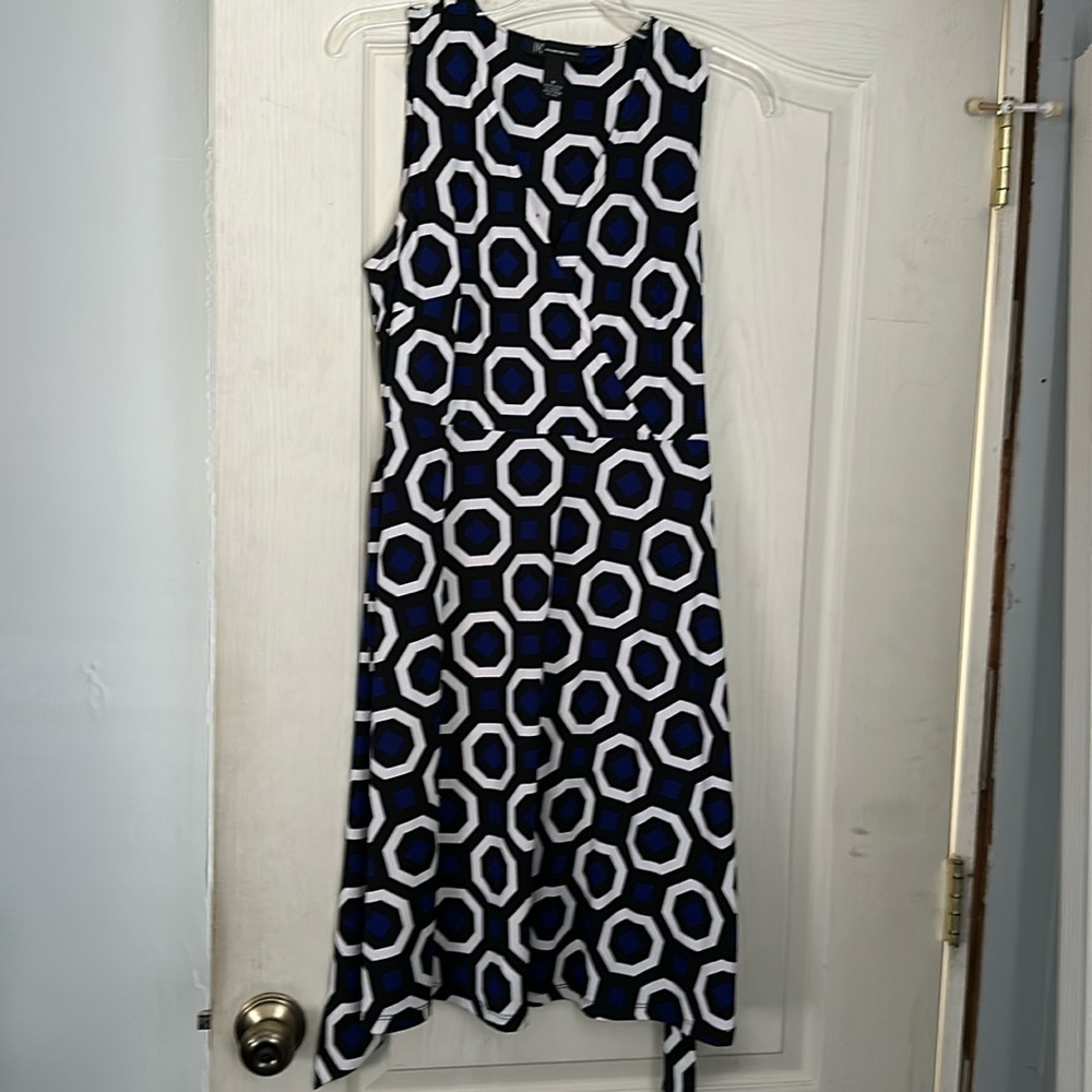 Summer dress with belt, excellent condition